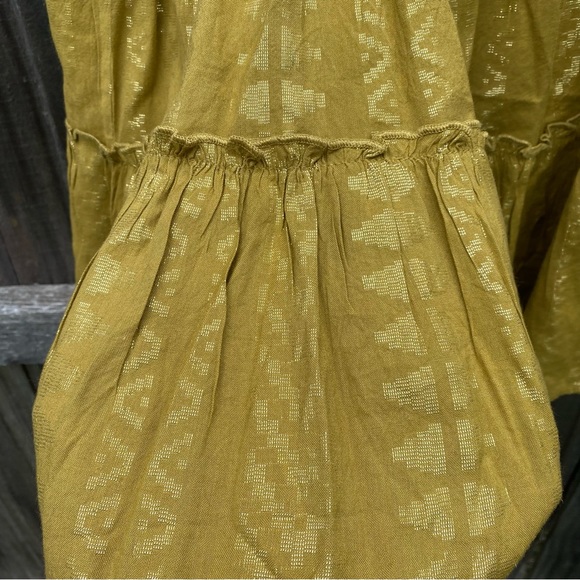 NWT Elan Chartreuse & Gold Arrow Print Tiered Mini Skirt - Picture 3 of 9